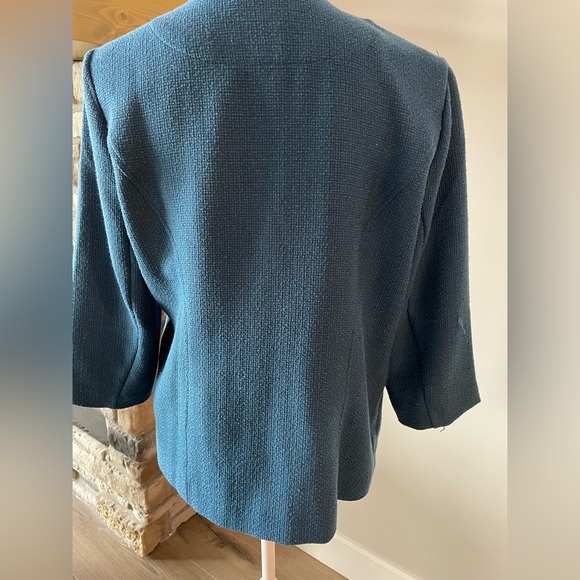 Chicos, size 1, teal open jacket. Lightweight fabric, great used condition. - Picture 2 of 5